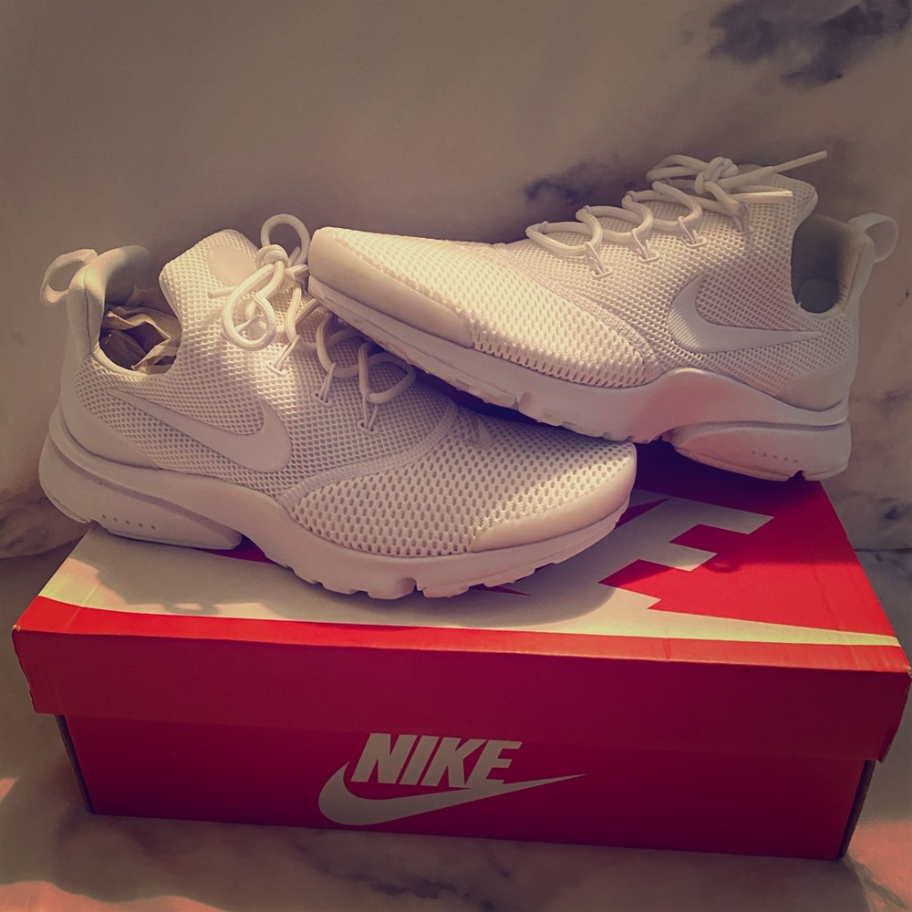 Nike Presto Fly women’s sneakers